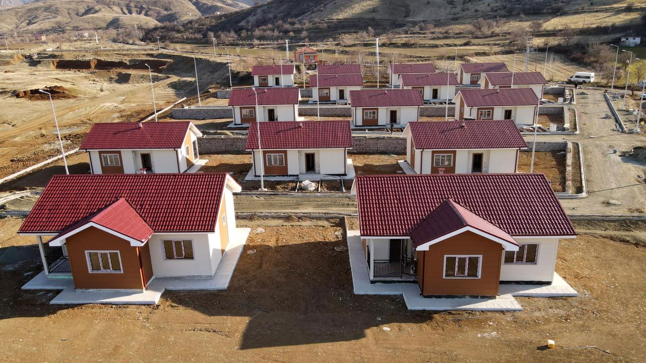 YAZIKONAK KÖYÜ EVLERİ